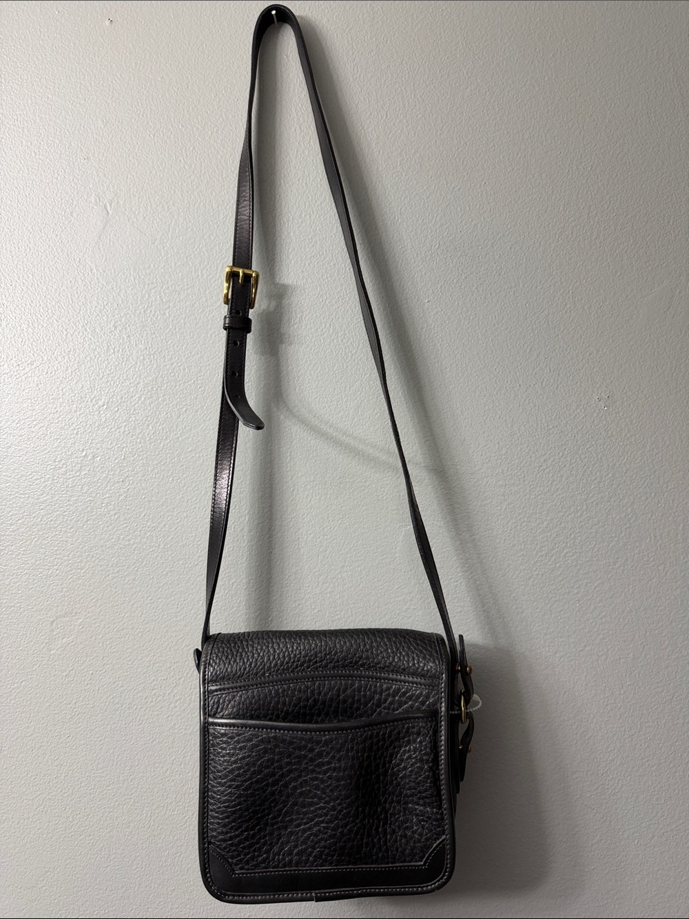 vintage Dooney & Bourke Small Surrey Shoulder Bag in black pebbled leather - Picture 6 of 8
